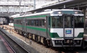 JR四国キハ185系 復刻国鉄色車両の運用状況