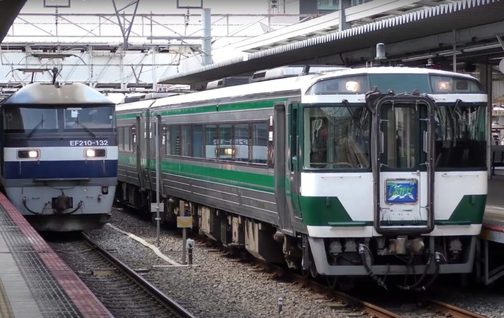 JR四国キハ185系 復刻国鉄色車両の運用状況 5 復刻国鉄色キハ185系の運用実態