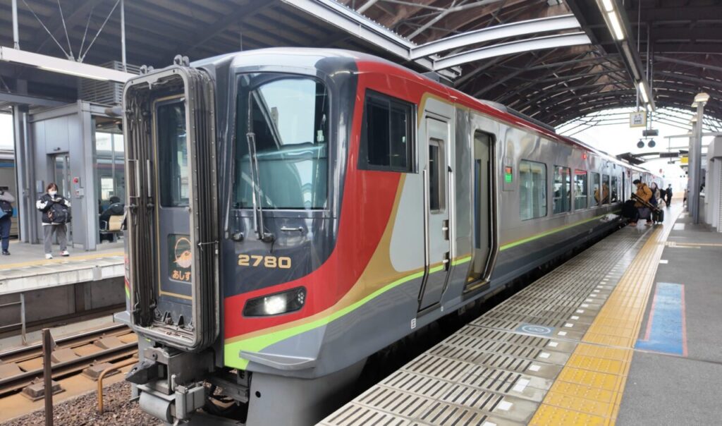 JR四国 2600系の導入背景と現在の運用 8 2600系と他形式との違い