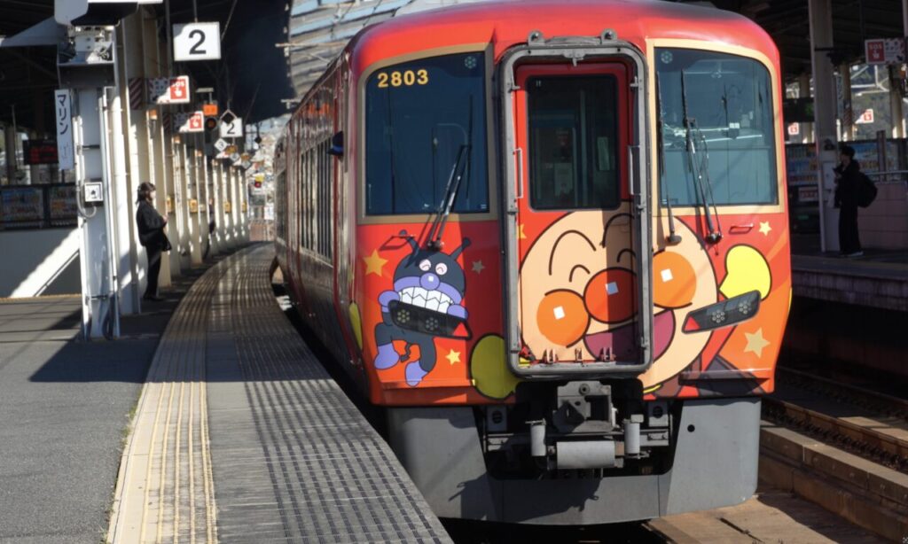 JR四国2600系・2700系の違いまとめ!鉄道ファン必見の魅力紹介 8 2025 05 12 07 44 0522 2700kei