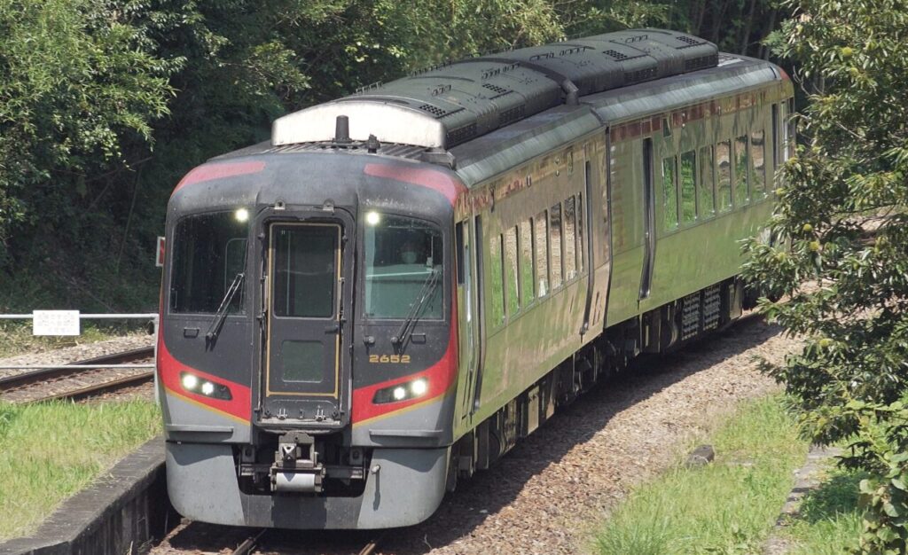 JR四国 電化区間の特徴と非電化区間の違いを紹介 10 将来の電化計画や延伸予定