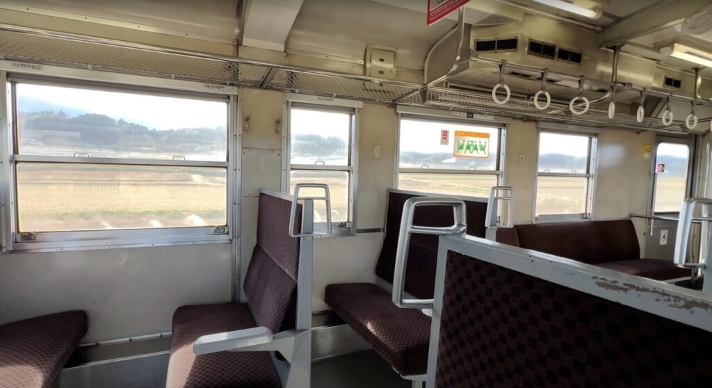 キハ140とキハ40の違いをわかりやすく比較紹介 5 車内設備の違い