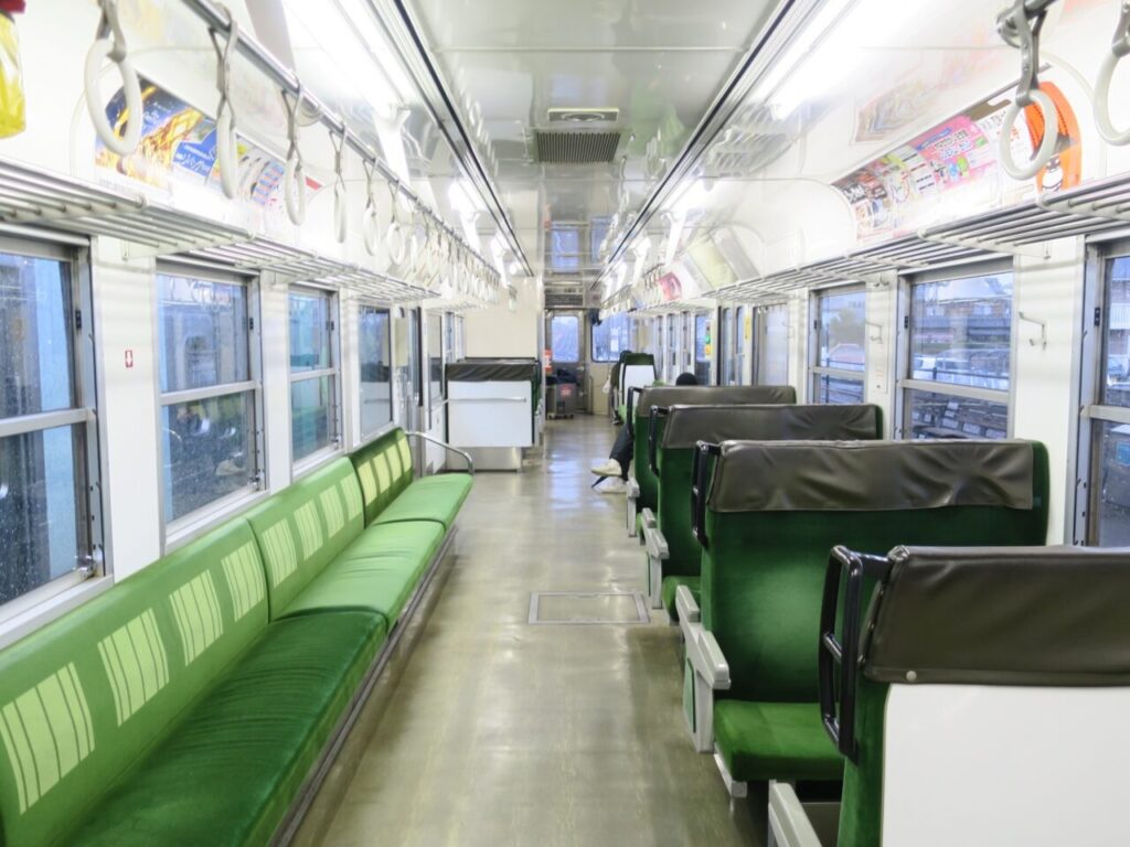 JR四国 1200形リニューアル徹底解説と今後の展望 7 内装の変更点をチェック