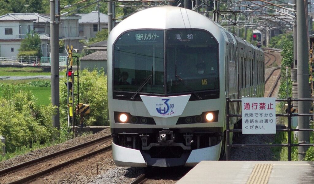 JR四国 5000系の魅力と今後の運用予定をわかりやすく解説 5 5000 006