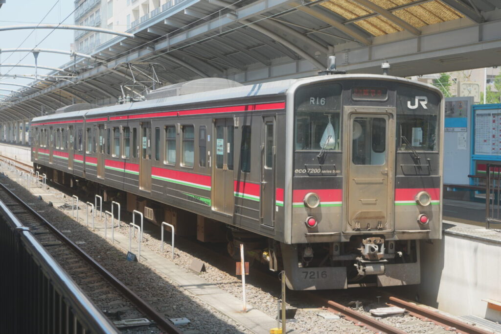 JR四国 7200系とは？特徴・運行区間・121系との違いを解説