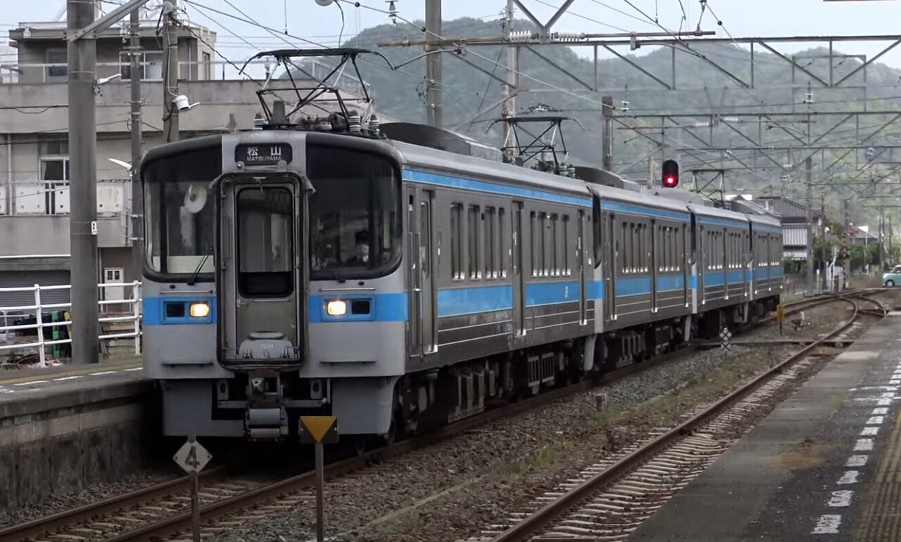 JR四国 7000系の運用ガイド