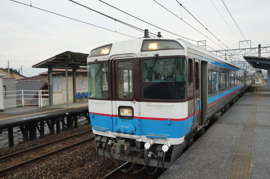 キハ185系の普通列車運用ガイド｜JR四国の時刻・路線・今後を解説