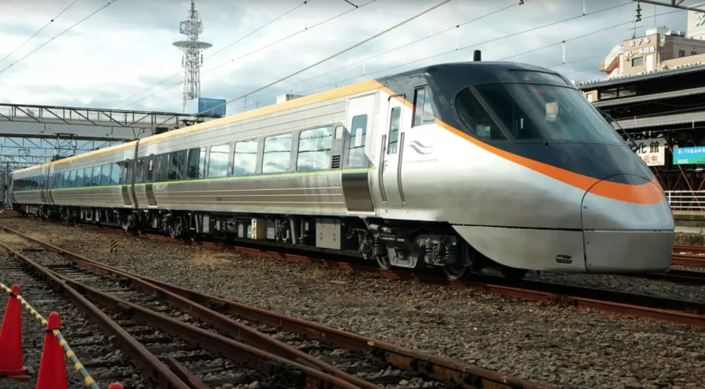 JR四国8000系リニューアル車両の運用と魅力 | Shikokuレールノート