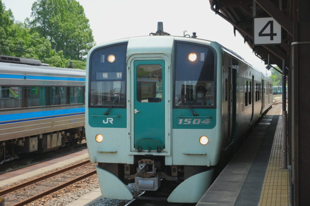牟岐線の車両運用状況を徹底解説!ダイヤから車両まで網羅 2 運用されている車両形式一覧