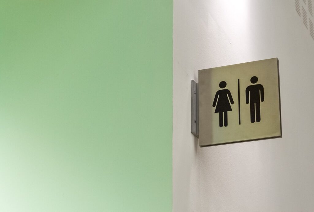 JR四国の普通列車でトイレがない区間はどこ?車両と利用前の対策 10 家族連れ・高齢者のための乗車アドバイス