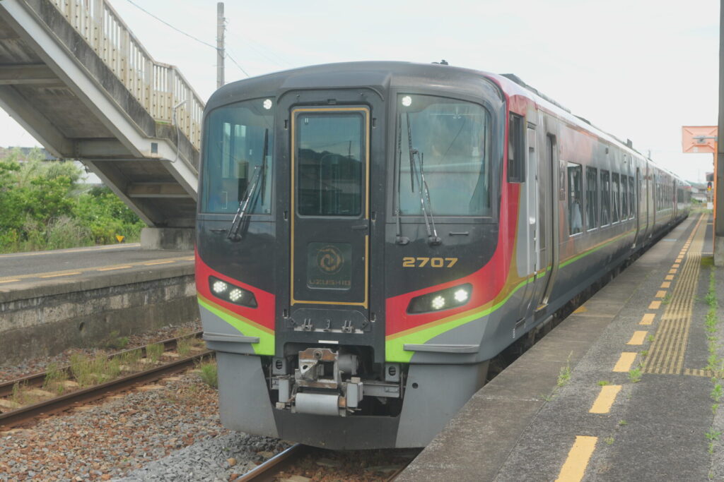 N2000系 vs 2700系 違いを徹底比較!JR四国の特急 3 N2000系 vs 2700系 技術仕様の徹底比較