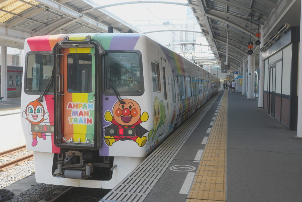 特急しおかぜ車両編成パターンを徹底解説!座席や連結の疑問を解決 2 車両編成とは?基本パターンを解説