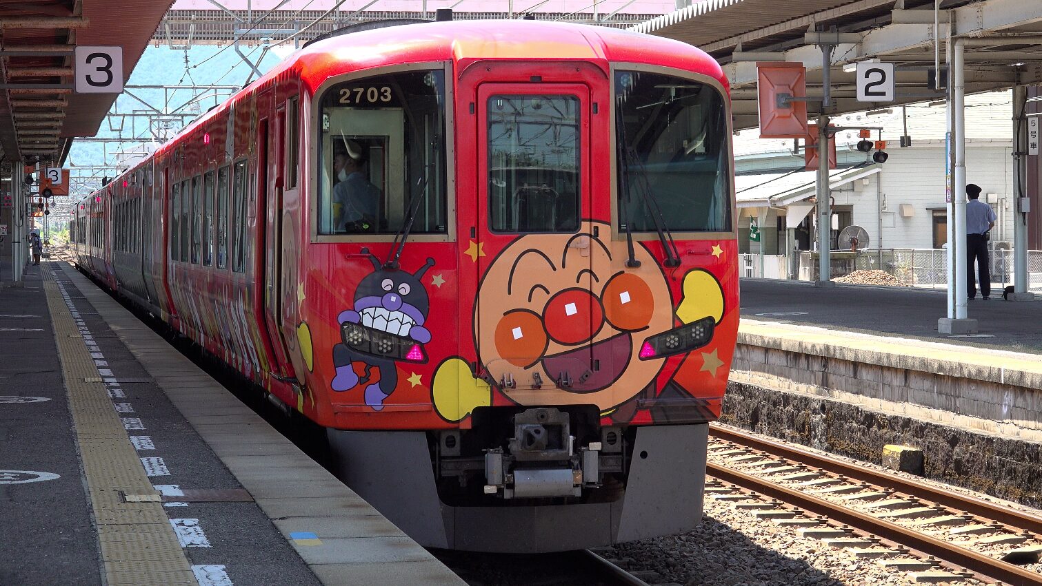 土讃線アンパンマン列車の予約方法について！座席確保のコツ