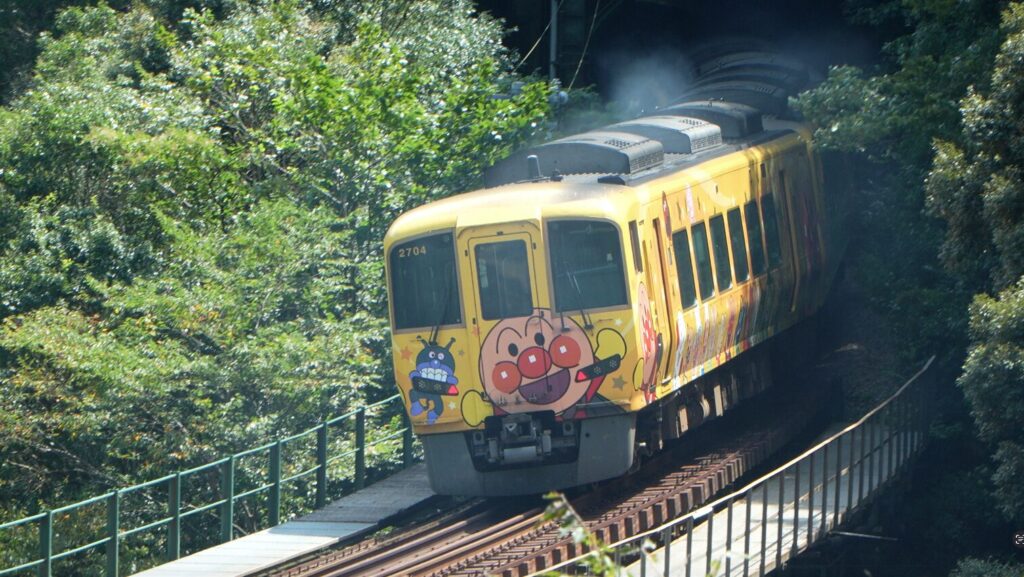 土讃線アンパンマン列車の時刻表ガイド!予約・料金・2025年情報 3 土讃線アンパンマン列車の時刻表で計画する旅