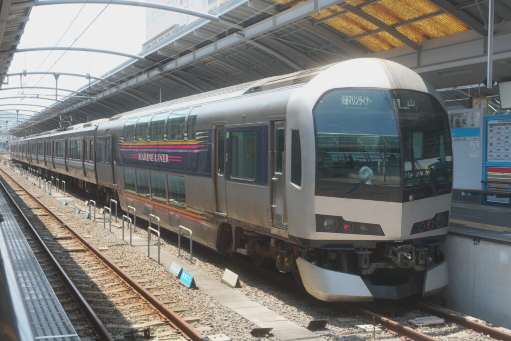 JR四国 5000系 編成の全て!構造・運用・特徴を徹底解説 1 JR四国 5000系 編成の構造と技術的特徴