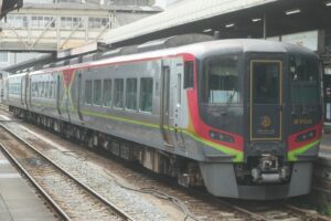 2700系の中間車がない理由は？設計思想から運用の実態まで徹底解説