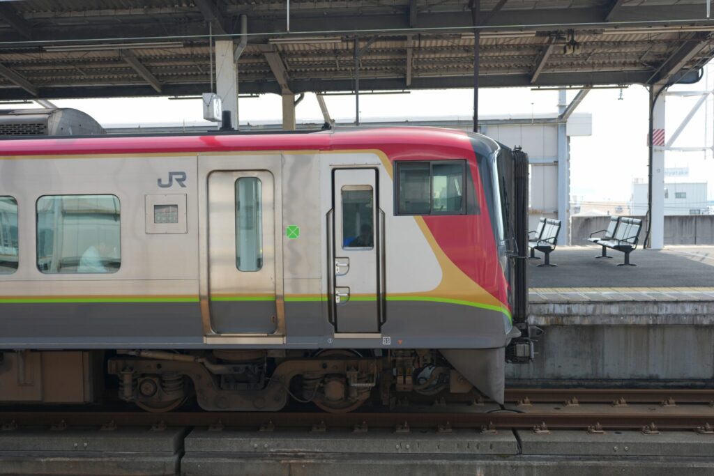 特急南風のグリーン車の全て!料金・座席・予約方法を徹底解説 1 利用するメリットとは?ワンランク上の旅