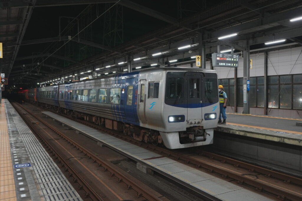 特急しおかぜが揺れるのはなぜ?車両と路線の関係を徹底解説 8 A1 03895