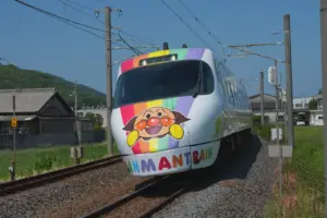 特急いしづち アンパンマン列車完全ガイド【予約・座席】