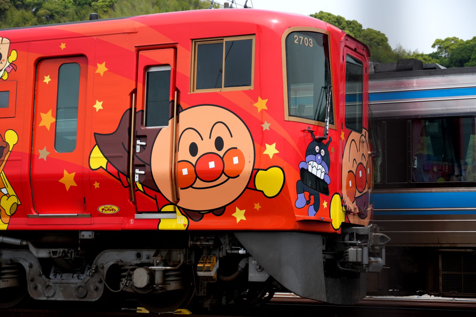 JR四国 2700系の台車構造を徹底解説！性能の秘密とは