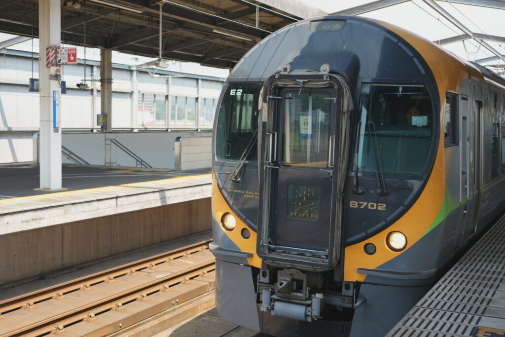 本四備讃線と瀬戸大橋線の違いは?路線と愛称を徹底解説 10 A1 02877