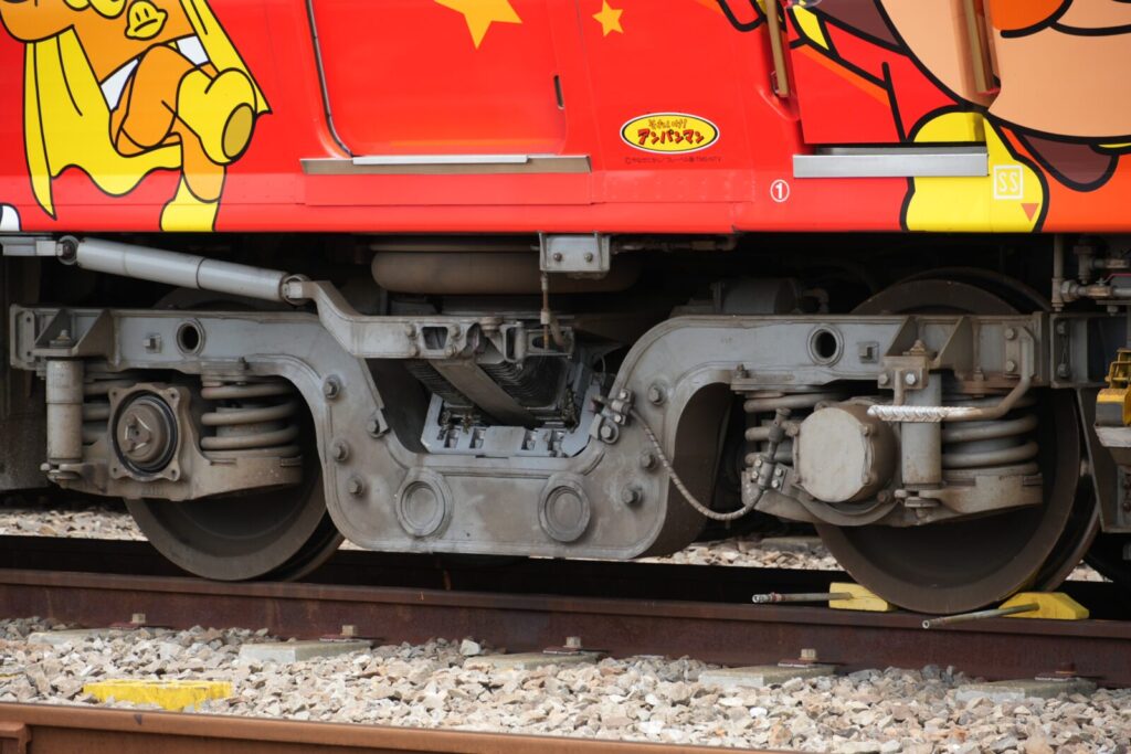 JR四国 2700系の台車構造を徹底解説!性能の秘密とは 1 2700系に採用された台車の形式とは