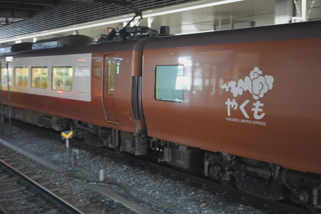 岡山から出雲市へ（特急やくも）