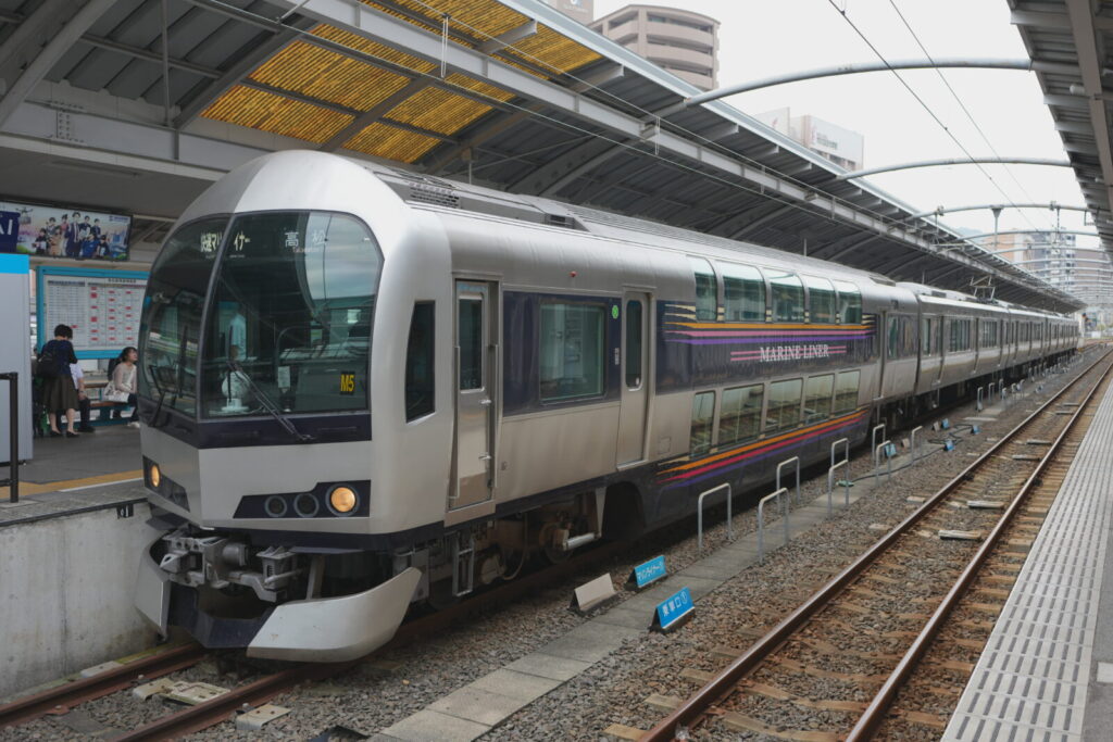 高松から岡山へ（マリンライナー）