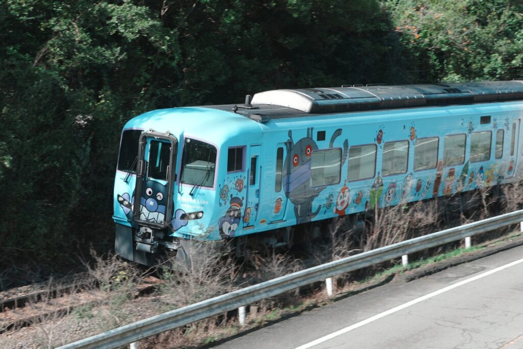 高徳線 2600系アンパンマン列車の特徴と乗車ガイド 5 A1 06152