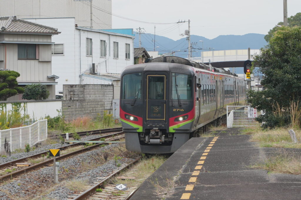 JR四国 高徳線の引田駅は無人?特急券・駐車場・観光情報 7 特急うずしおの時刻表と停車情報