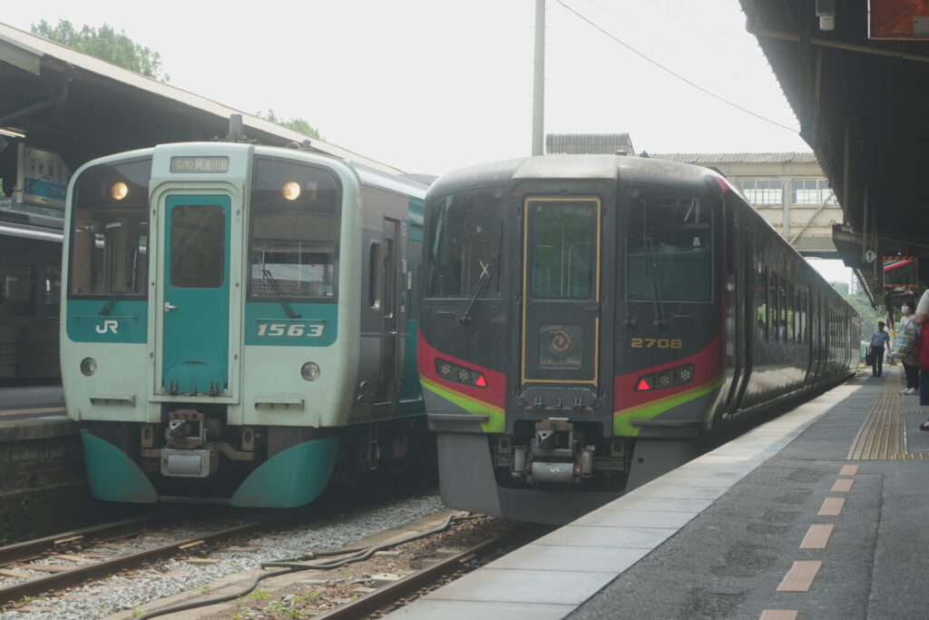 JR四国 3600系ハイブリッド新型気動車!運用はいつから? 9 2700系や1500形との比較