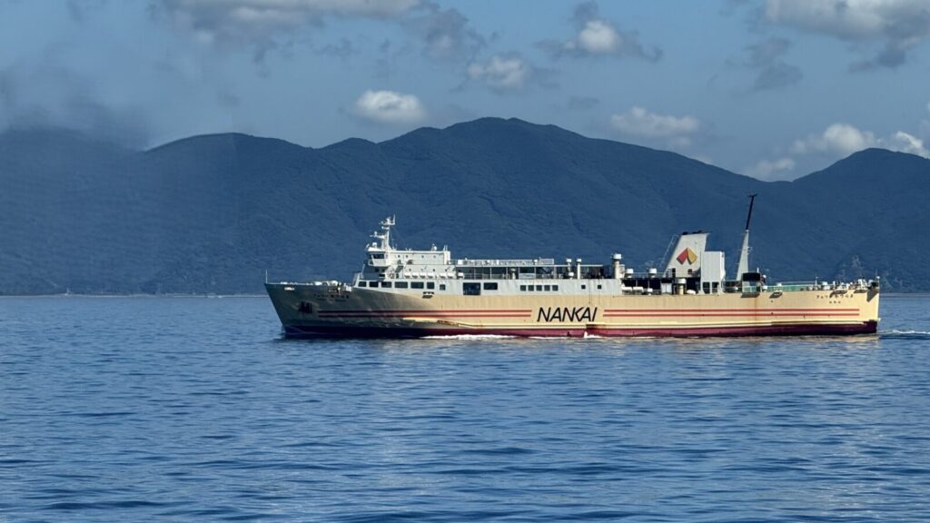 徳島から高野山へフェリー後の車とバス移動