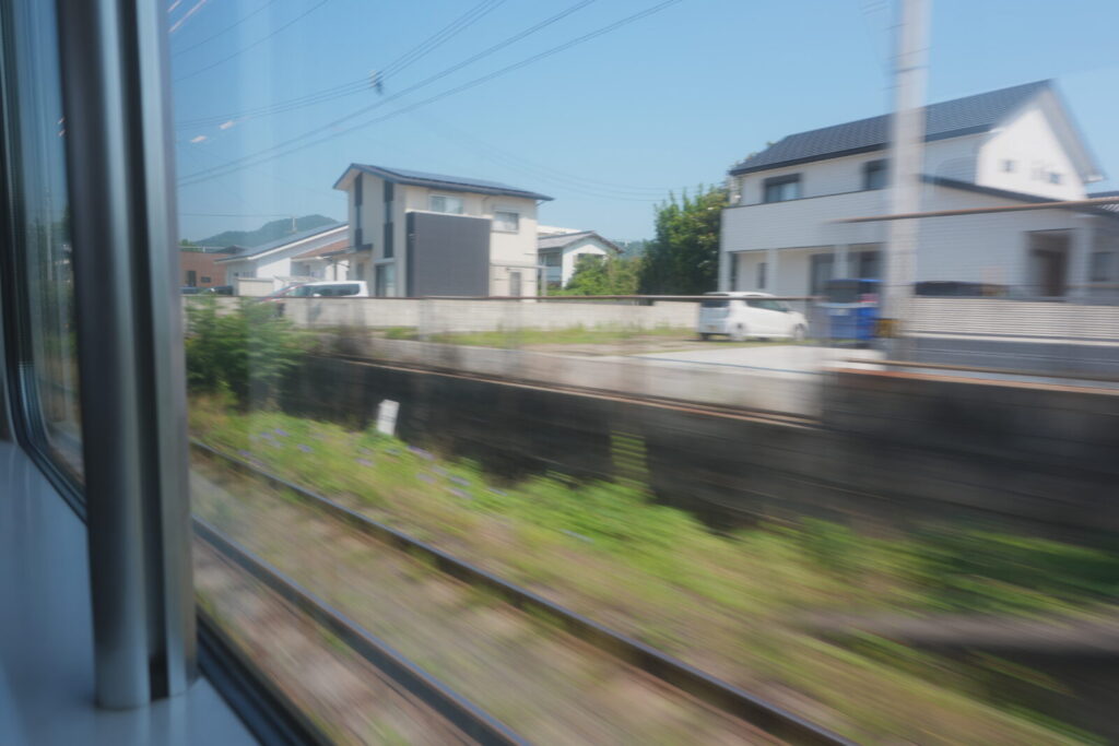 岡山駅から琴平駅への特急南風を徹底解説 2 窓枠を避ける「偶数番号」が取りやすい